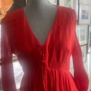 MaxMara red linen dreds NEW